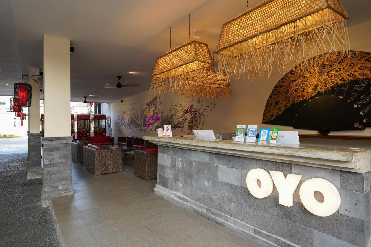Oyo 1992 China Town Hotel Bali Kuta Lombok Exterior foto